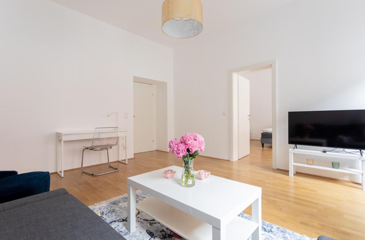 Charming Flat & Balcony Near Central Station L Bg5 Vienna Luaran gambar