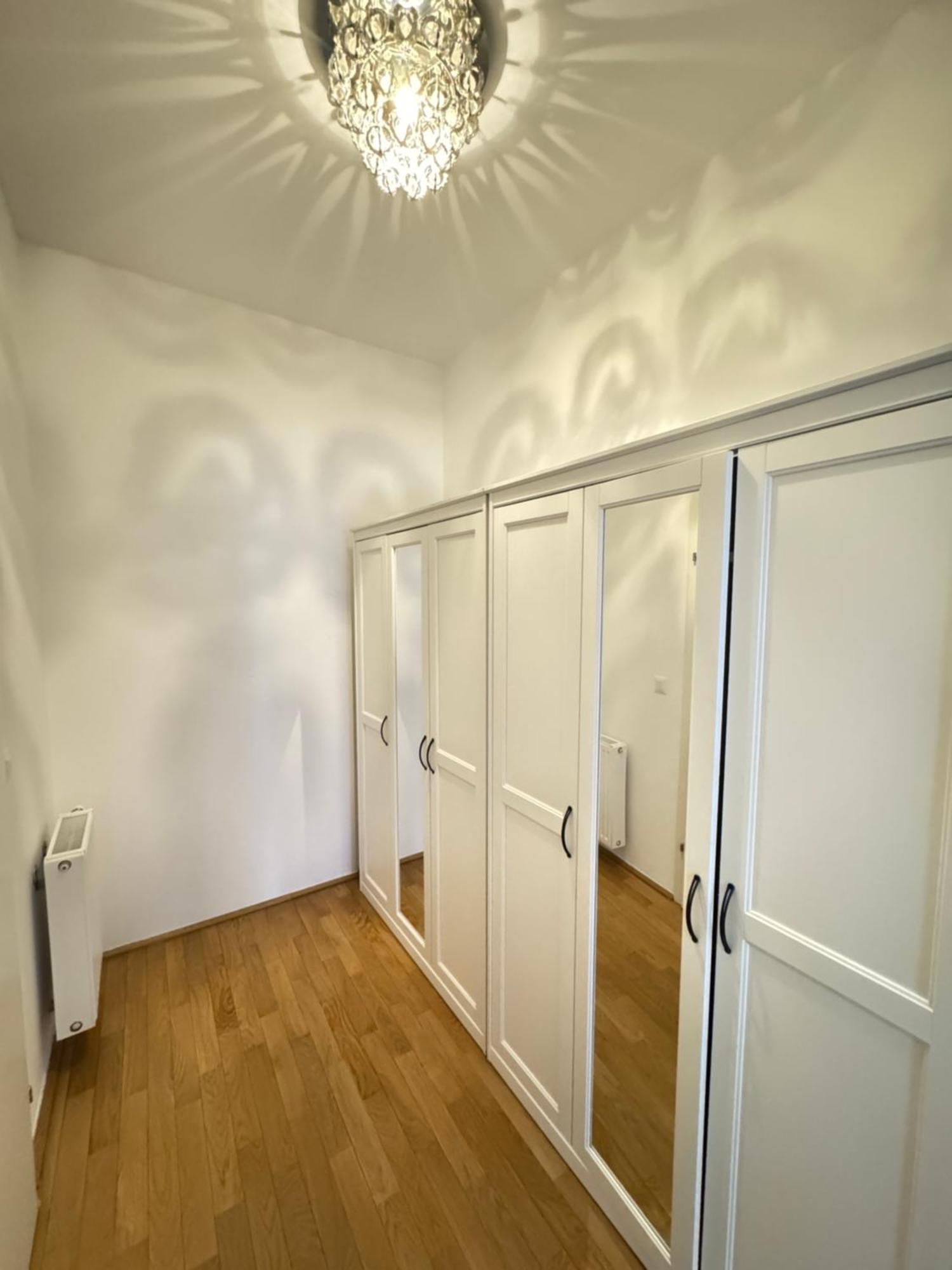 Charming Flat & Balcony Near Central Station L Bg5 Vienna Luaran gambar